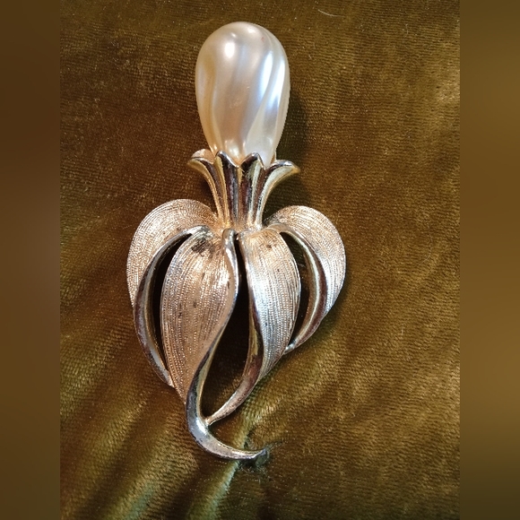 70's Vintage Sarah Coventry Huge Brooch - Picture 1 of 2